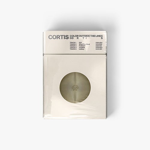 Cortis color outside - color,
